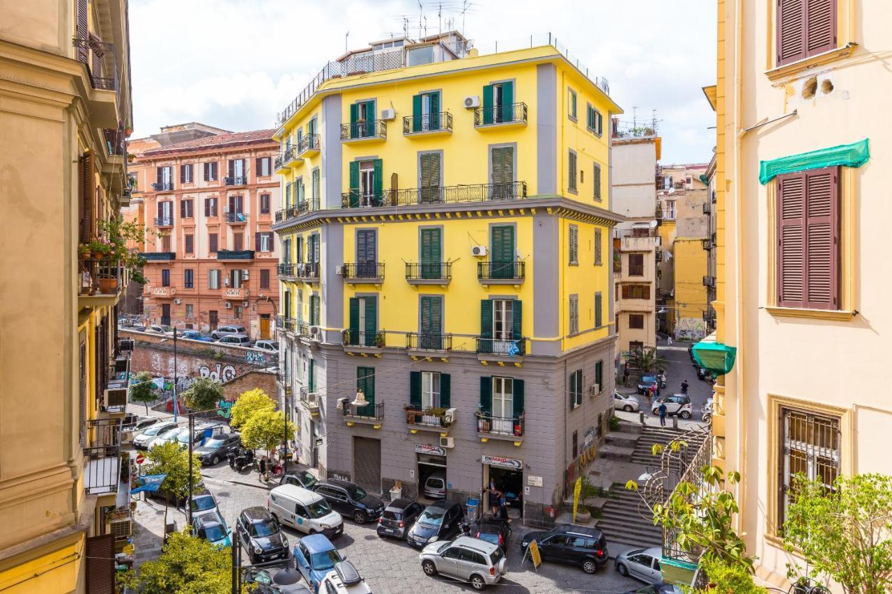 Rettifilo Family Apartment By Wonderful Italy Naples Luaran gambar