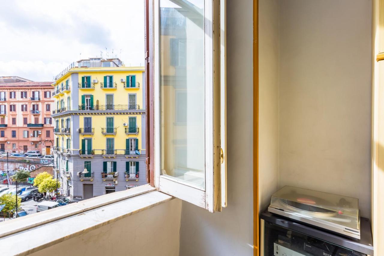Rettifilo Family Apartment By Wonderful Italy Naples Luaran gambar