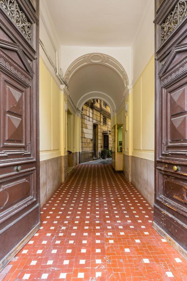 Rettifilo Family Apartment By Wonderful Italy Naples Luaran gambar